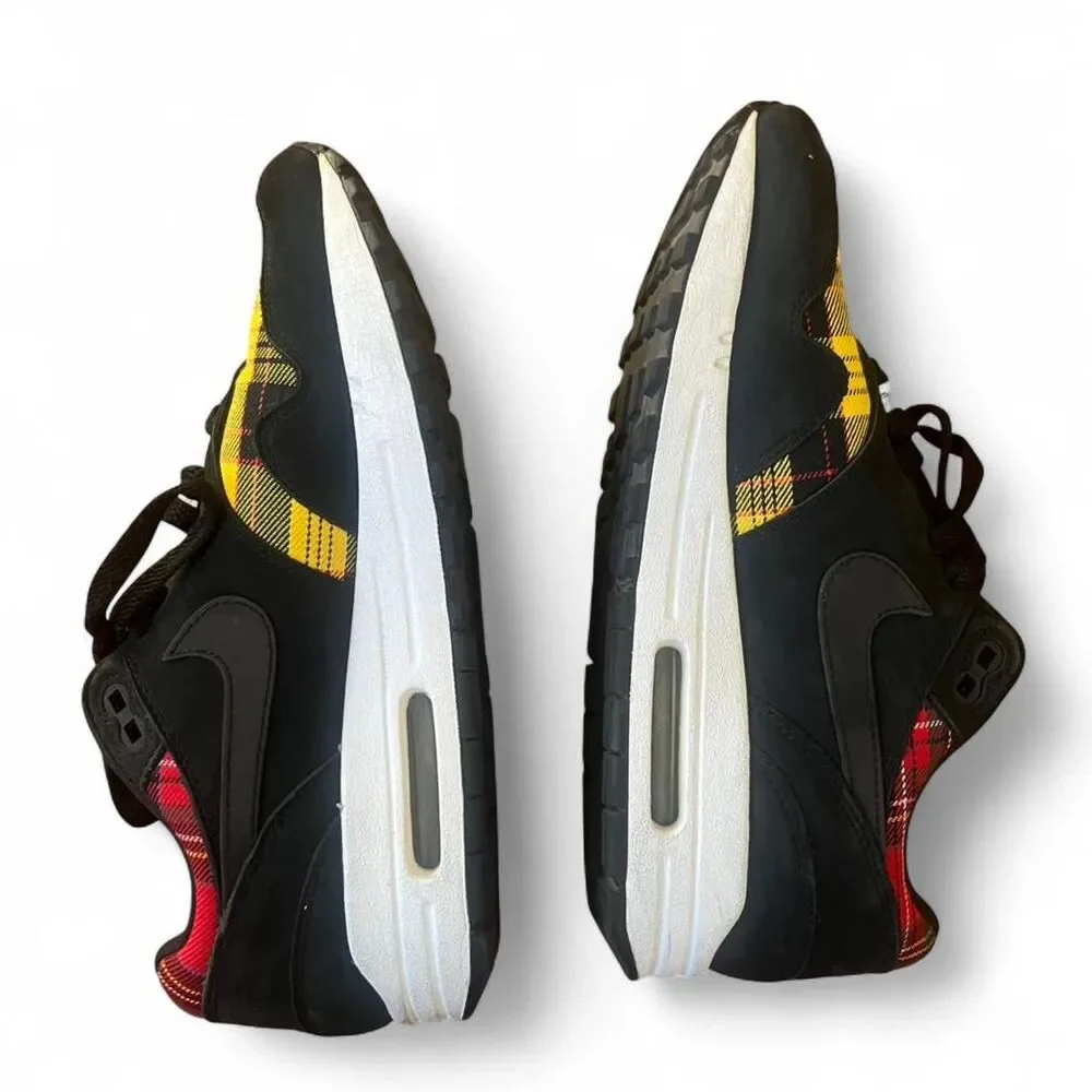 Nike | Shoes | Nike Womans Tartan Plaid Air Max Se Preppy Sneakers Sz 7 ...